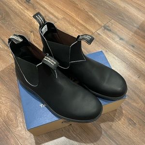 Blundstone 510 black leather boots